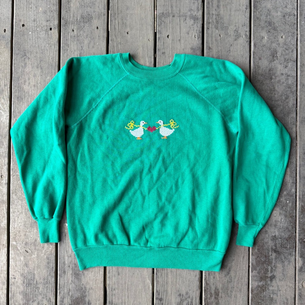Vintage Goose Heart Embroidered Sweatshirt Green Raglan Pullover Large USA Made